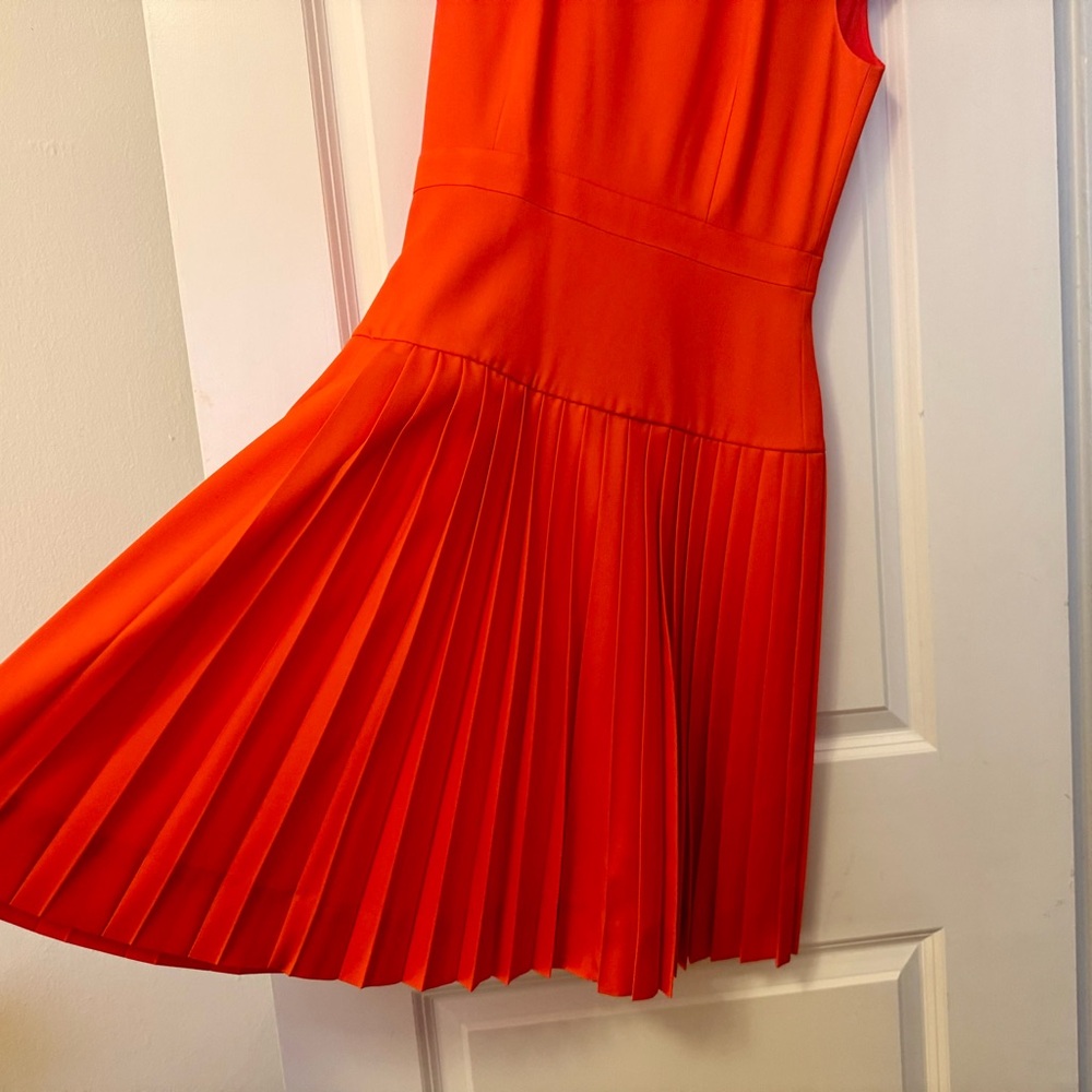 Chic Red Cap Sleeve Dress (Like New!) - Picture 3 of 4